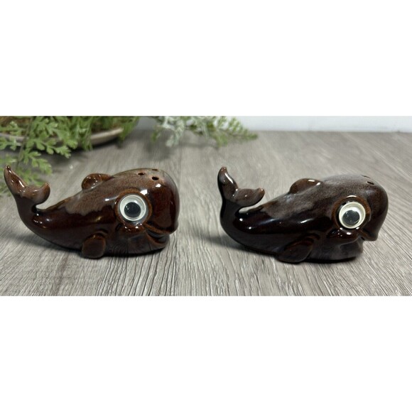 VTG Ceramic Whale Salt & Pepper Shakers Googly Eyes Stoppers Anthropomorphic - Picture 6 of 10